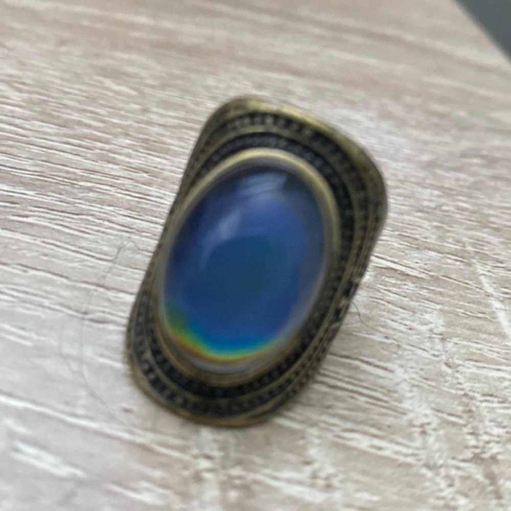 Mood ring - Picture 1 of 2